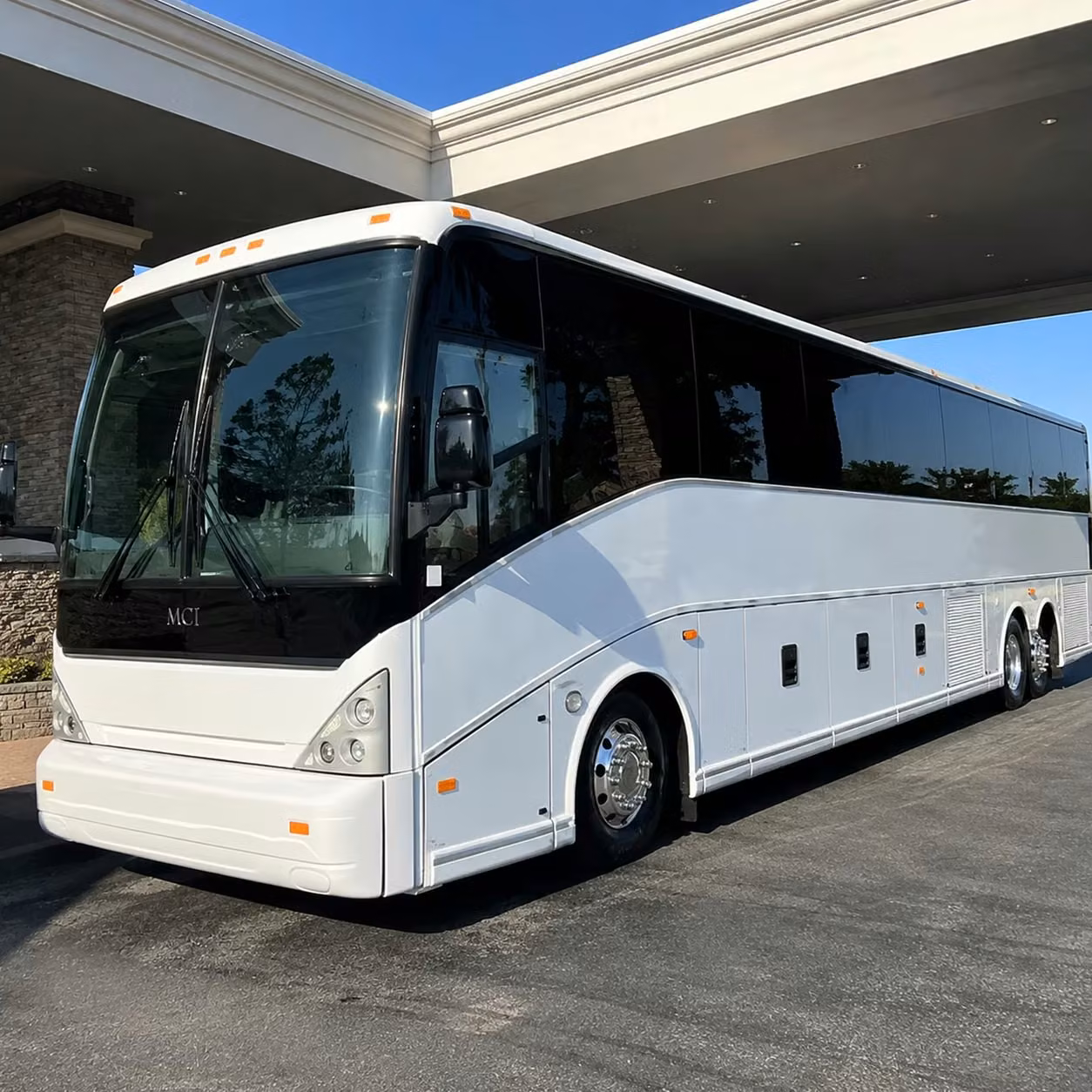 coordinating group airport transportation for events at the saint paul rivercentre and xcel energy center