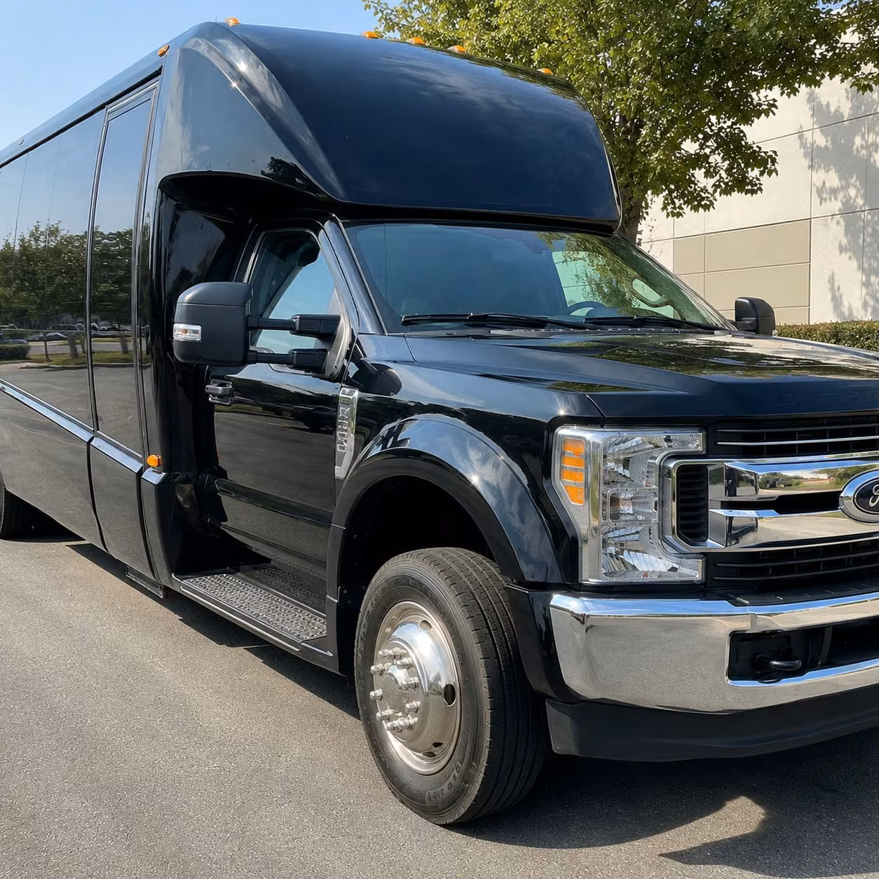 st paul 20 passenger minibus rental