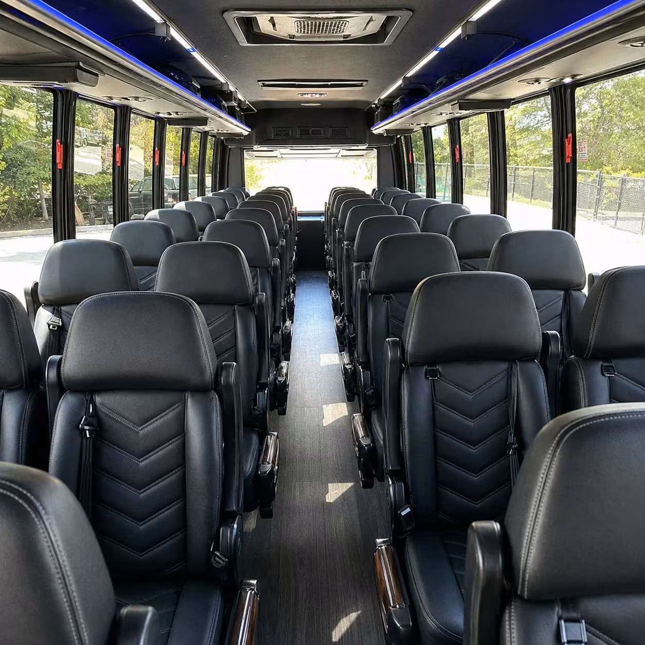 st paul 28 passenger minibus rental